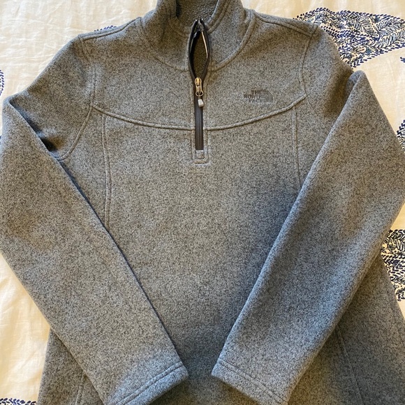 north face quarter zip - Picture 5 of 6
